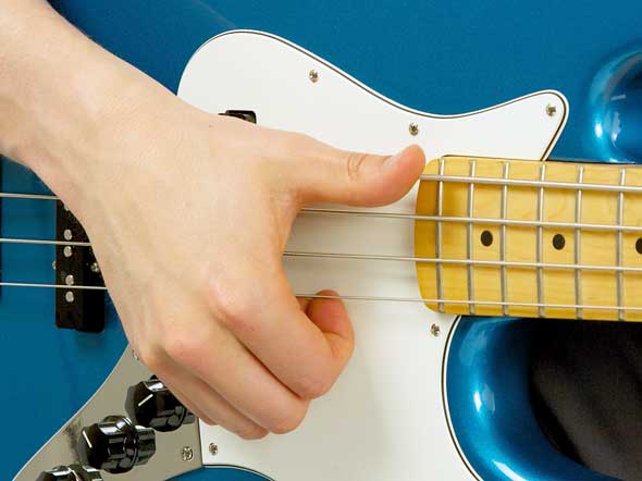 ¿Cómo tocar Slap en el bajo eléctrico?